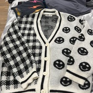 Super cute smiley/plaid cardigan one size junior/women